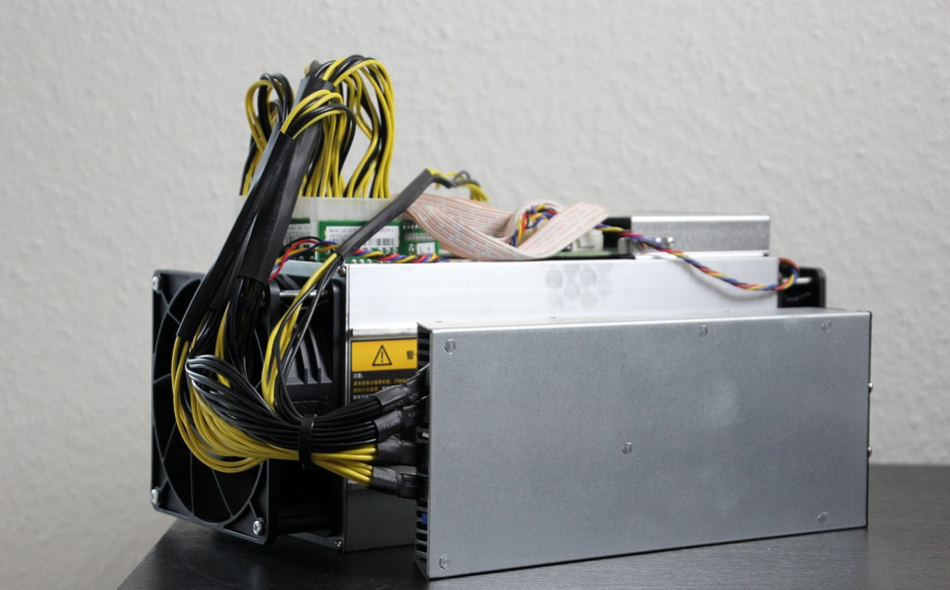 bitcoin mining rig