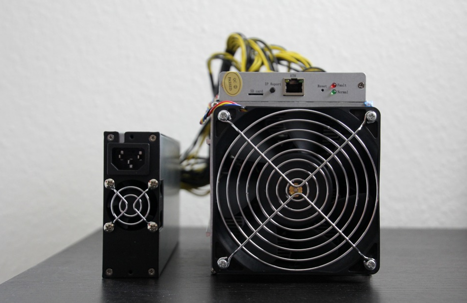 bitcoin mining rig
